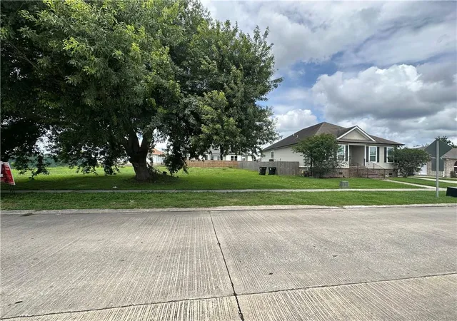 Homes for sale in Chalmette, LA | 8517 Patricia St, Chalmette, LA 70043 | MLS# 2565570