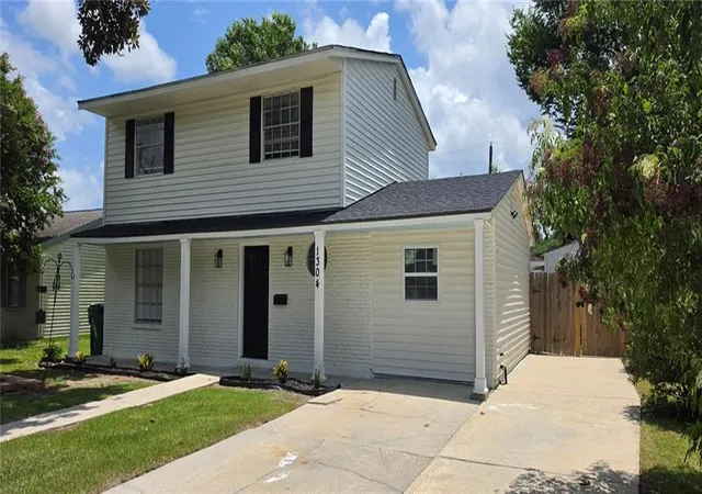 Homes for sale in La Place, LA | 1304 Bellevue Dr, La Place, LA 70068 | MLS# 2565629