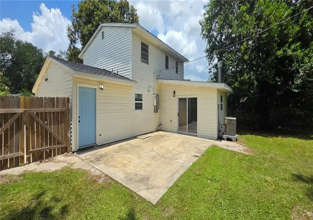 Homes for sale in La Place, LA | 1304 Bellevue Dr, La Place, LA 70068 | MLS# 2565629