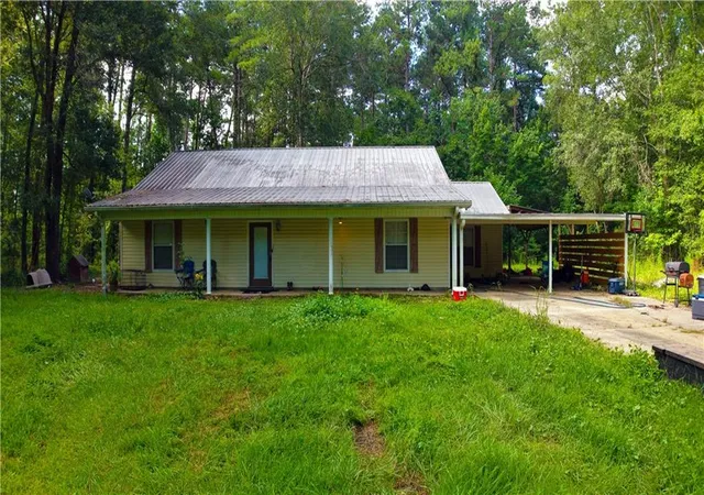 Homes for sale in Tickfaw, LA | 16342 Johns Dr, Tickfaw, LA 70466 | MLS# 2565670