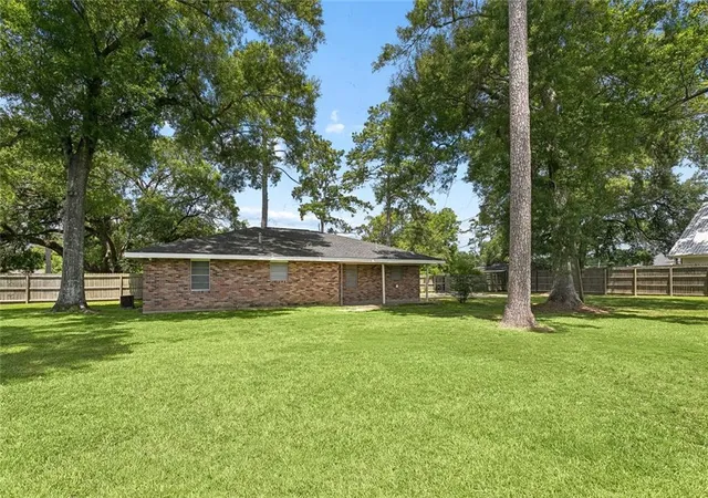 Homes for sale in Ponchatoula, LA | 130 Beechwood Dr, Ponchatoula, LA 70454 | MLS# 2565499