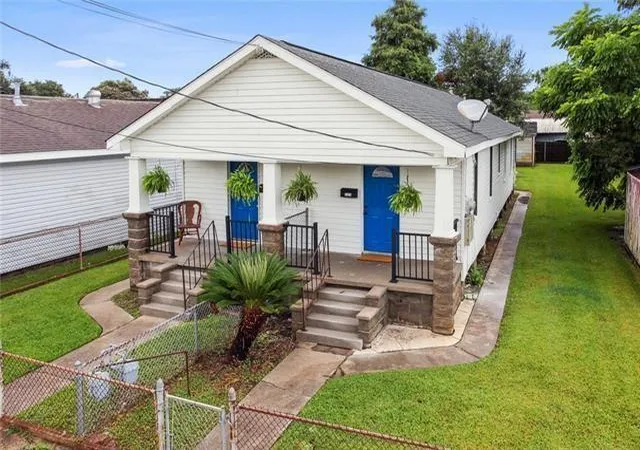 Homes for sale in Gretna, LA | 1027 29 Dolhonde St, Gretna, LA 70053 | MLS# 2564441