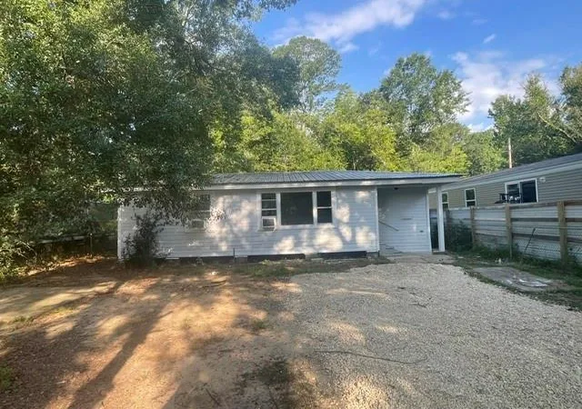 Homes for sale in Amite, LA | 610 Church St, Amite, LA 70422 | MLS# 2565658