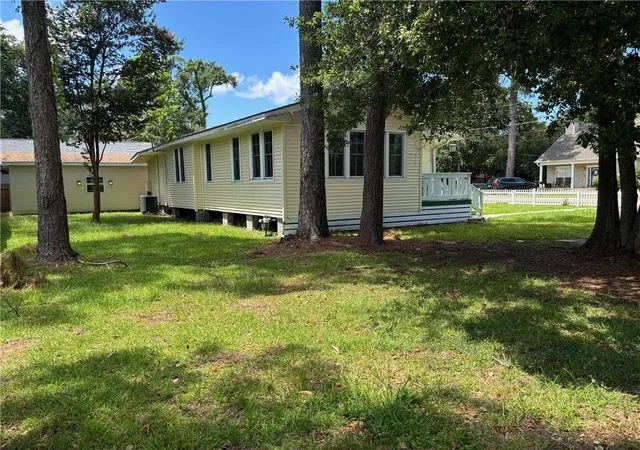 Homes for sale in Slidell, LA | 1708 4th St, Slidell, LA 70458 | MLS# 2565289