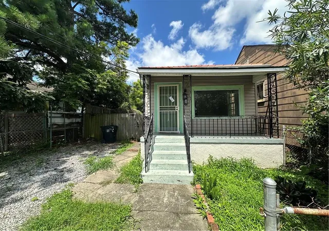 Homes for sale in New Orleans, LA | 1936 Painters St, New Orleans, LA 70117 | MLS# 2565719