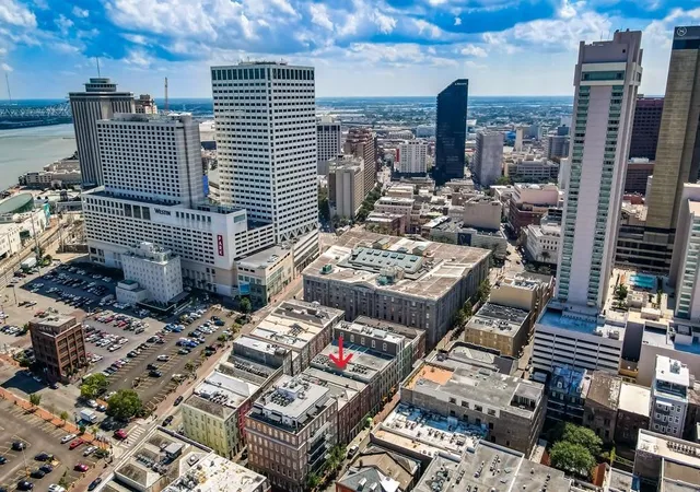 2nd image of 220 Decatur St, New Orleans, LA 70130