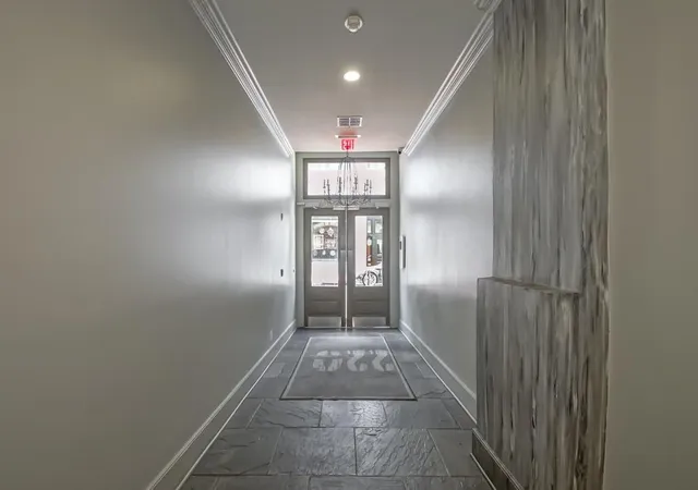 3rd image of 220 Decatur St, New Orleans, LA 70130