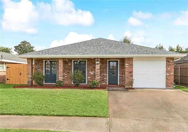 Photo 1 of Single family home for sale at 213 Lasalle Dr, River Ridge, LA 70123 | MLS# 2565760 | Listing updated on 2026-07-27