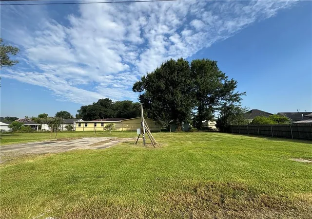 Homes for sale in Luling, LA | 130 Antoine Ln, Luling, LA 70070 | MLS# 2565596
