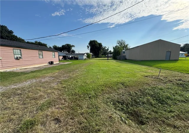 Homes for sale in Luling, LA | 308 Luling Ave, Luling, LA 70070 | MLS# 2565592