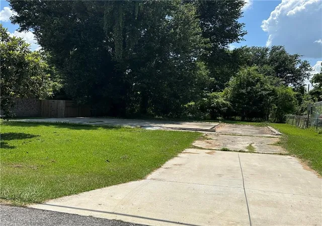 Photo 1 of Land for sale at 321 N Chad B Baker St, Reserve, LA 70084 | MLS# 2565210 | Listing updated on 2026-07-14