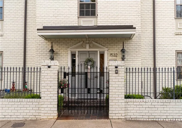 Photo 3 of Condo for sale at 1532 St Andrew St #202, New Orleans, LA 70130 | MLS# 2562897 | Listing updated on 2026-09-29