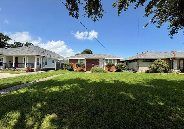 Photo 2 of Single family home for sale at 740 Helios Ave, Metairie, LA 70005 | MLS# 2565254 | Listing updated on 2026-08-26