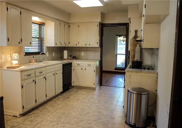 Photo 3 of Single family home for sale at 20595 Blind St, Livingston, LA 70754 | MLS# 2565677 | Listing updated on 2026-07-29