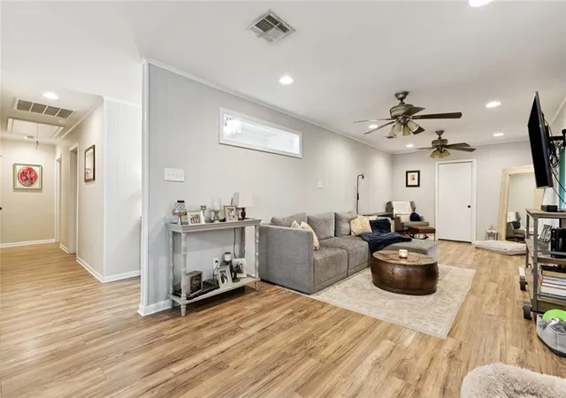 3rd image of 917 Ellen St, Gretna, LA 70056 | MLS# 2565682