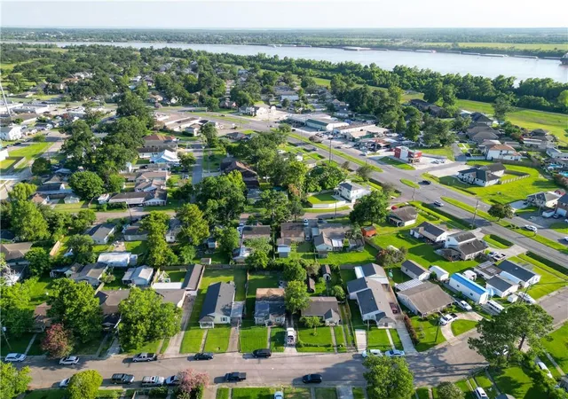 3rd image of 8416 Huntley Ln, Harahan, LA 70123 | MLS# 2565177