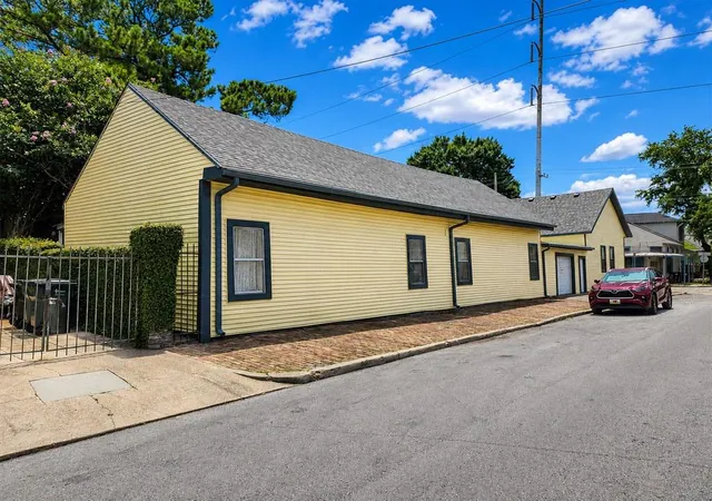 4th image of 3031 Annunciation St, New Orleans, LA 70115 | MLS# 2565955