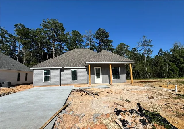 1st image of 70152 5th St, Covington, LA 70433 | MLS# 2565886