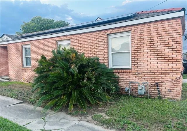 Homes for sale in New Orleans, LA | 2621 Filmore Ave, New Orleans, LA 70122 | MLS# 2566035