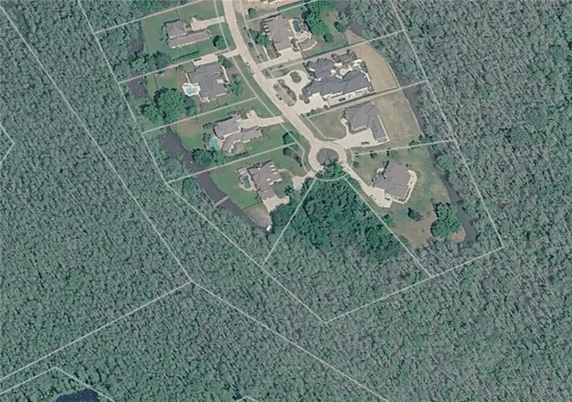 2nd image of 247 Highland Bluff Dr, Slidell, LA 70461 | MLS# 2565878