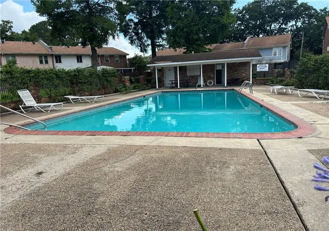 Homes for sale in Terrytown, LA | 225 Wright Avenue, Terrytown, LA 70056 | Houzeo