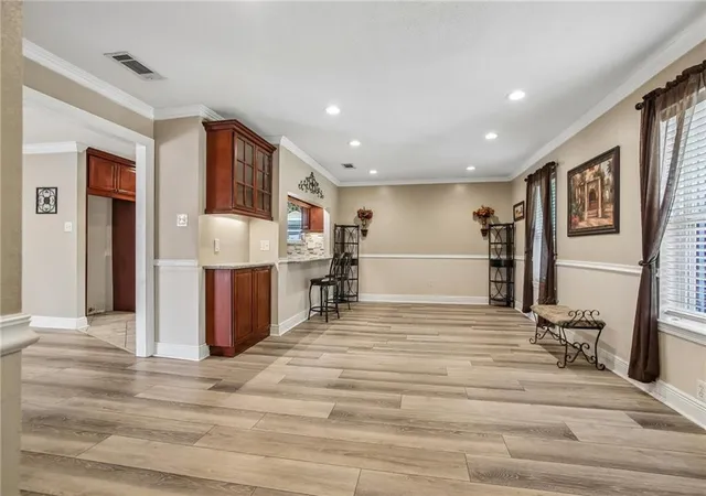 2nd image of 828 Honeysuckle St, Gretna, LA 70056 | MLS# 2565169