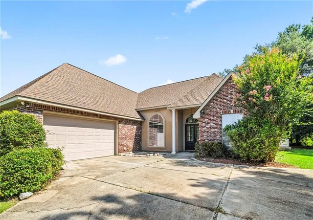 3rd image of 165 Wood Thrush Dr, Madisonville, LA 70447 | MLS# 2566079