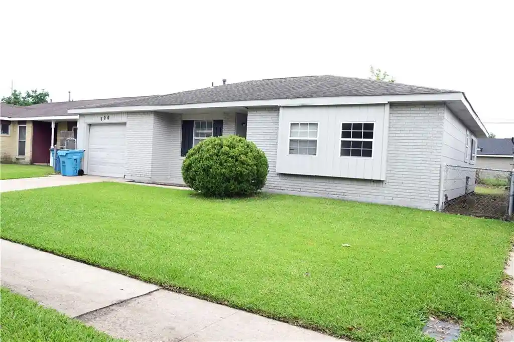 Single family home for sale at 720 Turtle Crk Ln, St Rose, LA 70087 | MLS# 2564669