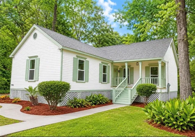 Homes for sale in Covington, LA | 1020 W 19th Ave, Covington, LA 70433 | MLS# 2566140