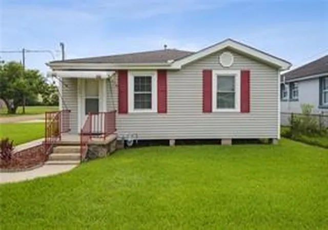 1st image of 1001 Farrington Dr, Marrero, LA 70072 | MLS# 2566145