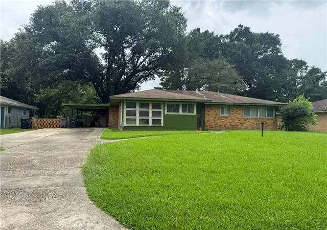 Homes for sale in Baton Rouge, LA | 2574 79th Ave, Baton Rouge, LA 70807 | MLS# 2566180