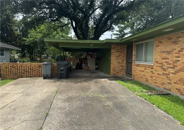 Homes for sale in Baton Rouge, LA | 2574 79Th Ave, Baton Rouge, LA 70807 | MLS# 2566180