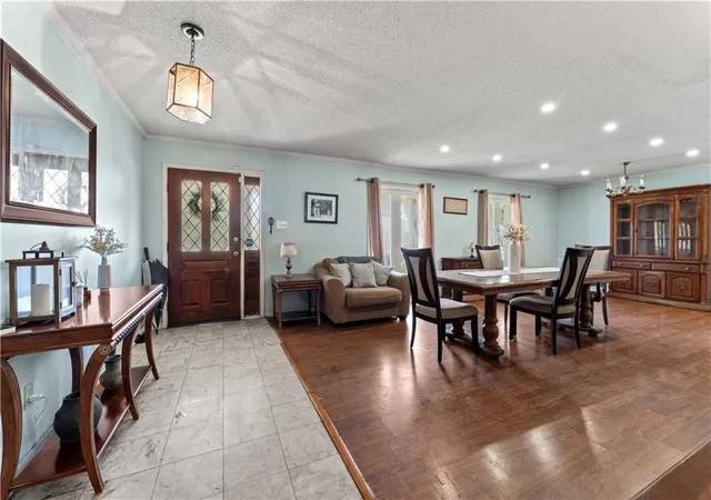 Homes for sale in Kenner, LA | 637 Chambertin Dr, Kenner, LA 70065 | MLS# 2566154