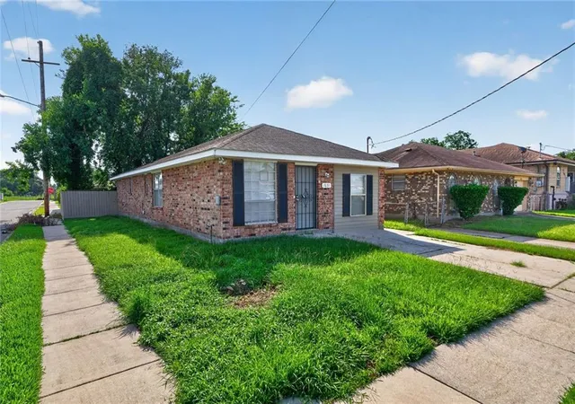 Homes for sale in New Orleans, LA | 7651 Brevard Ave, New Orleans, LA 70127 | MLS# 2565172