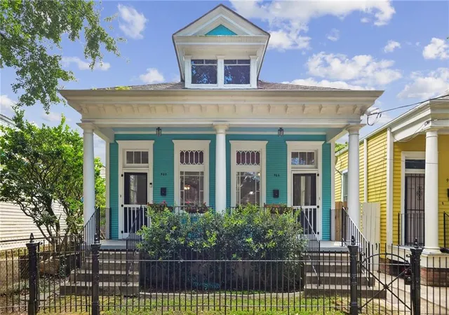 2nd image of 920 Washington Ave, New Orleans, LA 70130 | MLS# 2566208