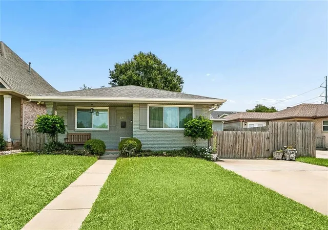 Homes for sale in Metairie, LA | 1317 Ocean Dr, Metairie, LA 70005 | MLS# 2566216