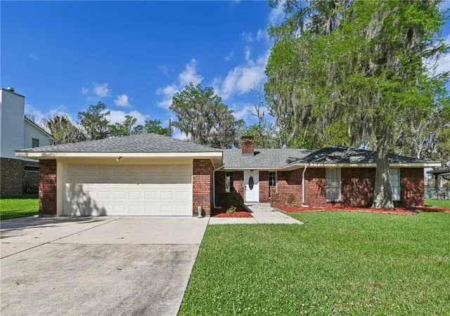 Photo 1 of Single family home for sale at 6 Palmer Dr, Luling, LA 70070 | MLS# 2546157 | Listing updated on 2026-07-31