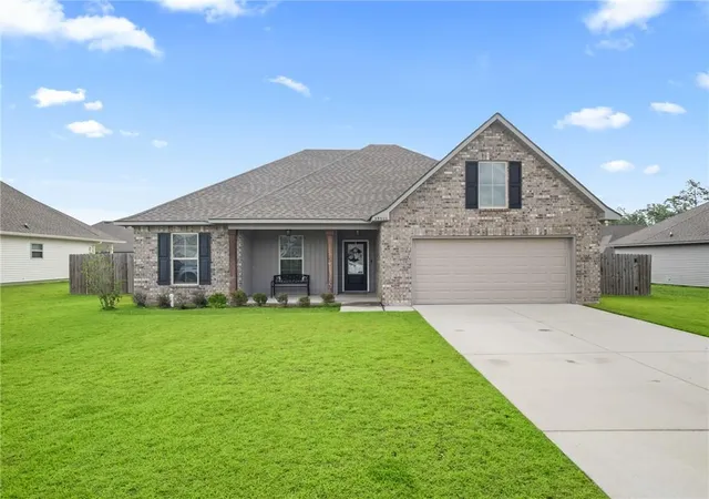 Photo 2 of Single family home for sale at 39506 N Pond Trl, Ponchatoula, LA 70454 | MLS# 2566204 | Listing updated on 2026-08-03