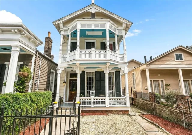 3rd image of 2340 Constance St, New Orleans, LA 70130 | MLS# 2566163