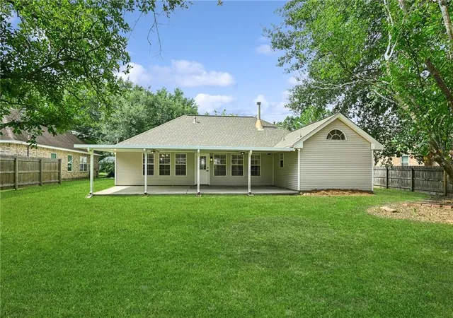 17th image of 202 Yvonne Ave, Abita Springs, LA 70420 | MLS# 2566131