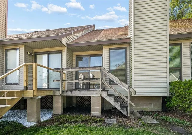 Homes for sale in Slidell, LA | 143 W Chamale Cove, Slidell, LA 70460 | Houzeo