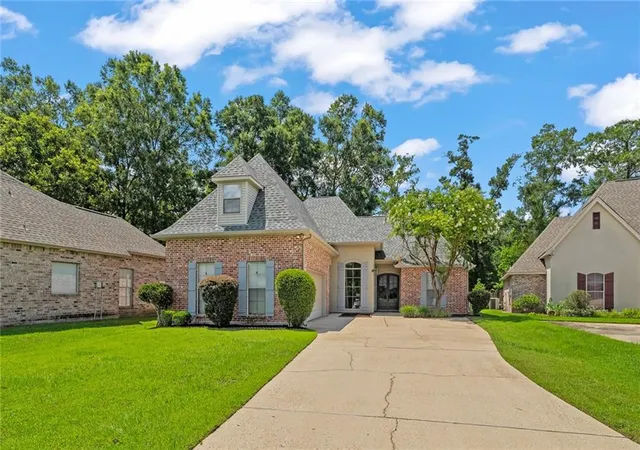 Homes for sale in Madisonville, LA | 222 Red Fox Run Blvd, Madisonville, LA 70447 | MLS# 2566293