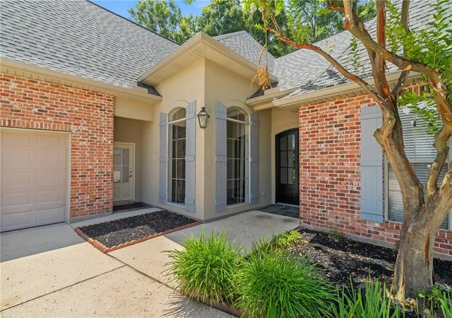 Homes for sale in Madisonville, LA | 222 Red Fox Run Blvd, Madisonville, LA 70447 | MLS# 2566293
