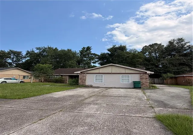 Homes for sale in Slidell, LA | 209 Chess Dr, Slidell, LA 70458 | MLS# 2566334