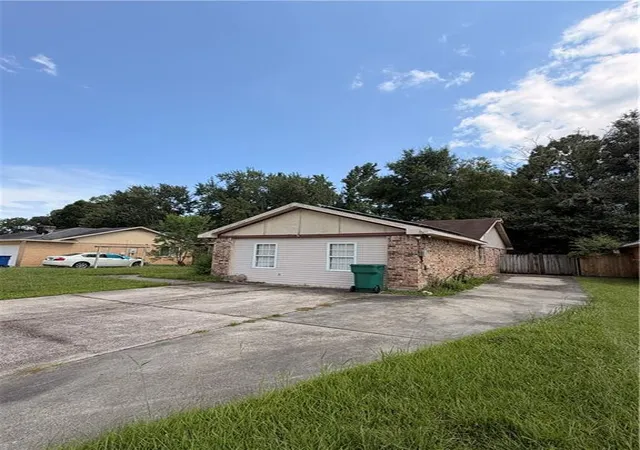 Homes for sale in Slidell, LA | 209 Chess Dr, Slidell, LA 70458 | MLS# 2566334