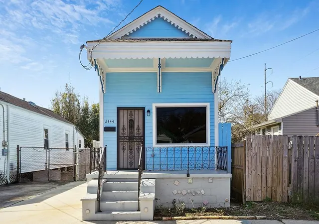 Homes for sale in New Orleans, LA | 2444 Aubry St, New Orleans, LA 70119 | MLS# 2566360