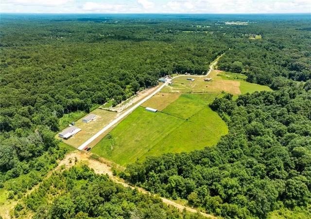 1st image of 137 140 Sugar Creek Rd, Carriere, MS 39426 | MLS# 2566085