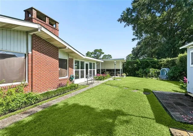 Homes for sale in New Orleans, LA | 158 Roselyn Park Pl, New Orleans, LA 70131 | MLS# 2566213