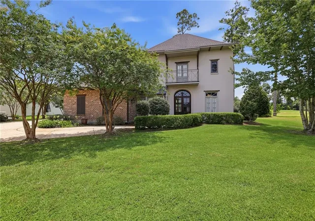 Homes for sale in Springfield, LA | 24175 Snowy Egret Cvs, Springfield, LA 70462 | MLS# 2566321
