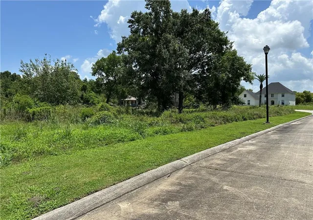 Photo 3 of Land for sale at 5440 Eastover Dr S, New Orleans, LA 70128 | MLS# 2566335 | Listing updated on 2026-09-01